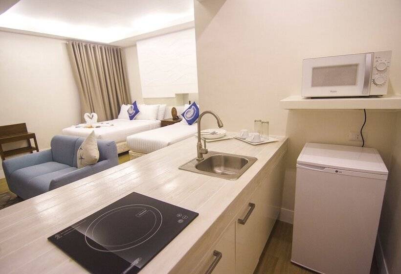 Family Suite, The Reef Hotel And Residences