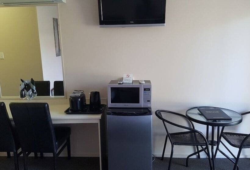 Номер Стандарт, Centre Point Midcity Motor Inn