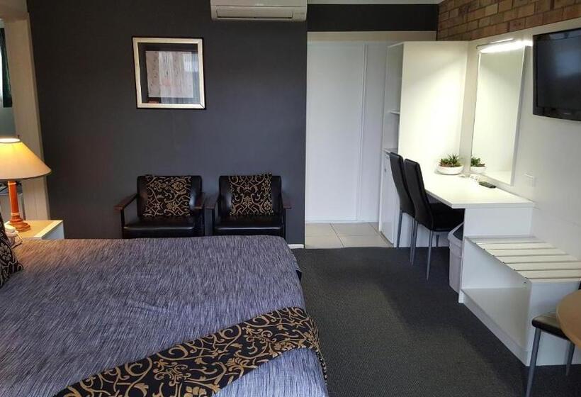 Люкс Семейный 2 Спальни, Centre Point Midcity Motor Inn