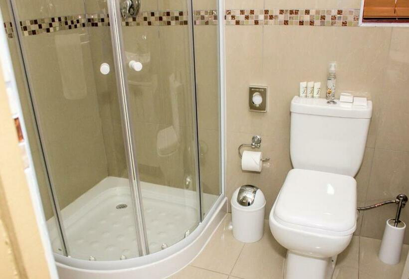 Семейный Номер, Victoria Heights B&b