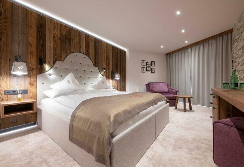 디럭스 룸, Superior Hotel Edelweiss