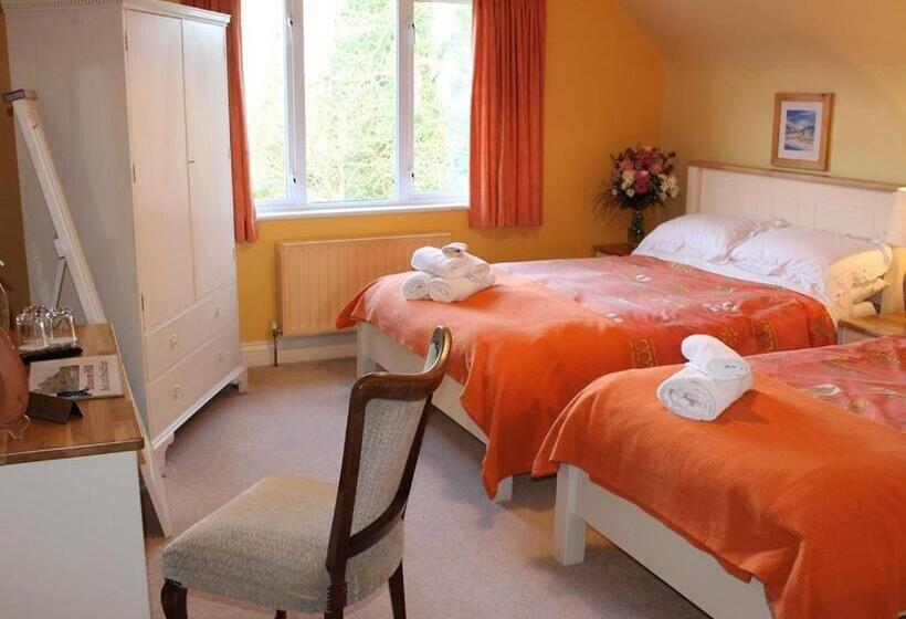 חדר דלוקס לשלושה, Blossom Hill Bed And Breakfast