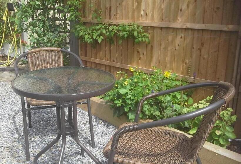 Апартаменты 1 Спальня, Blossom Hill Bed And Breakfast