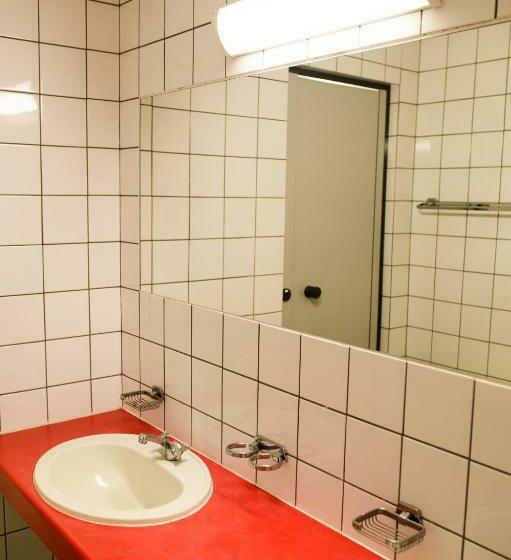 اتاق استاندارد چهار تخته, Generation Europe Youth Hostel