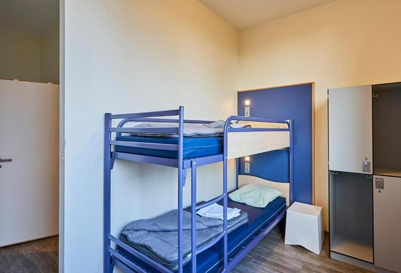اتاق خانوادگی, Generation Europe Youth Hostel