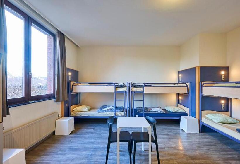 تختخواب در اتاق مشترک, Generation Europe Youth Hostel