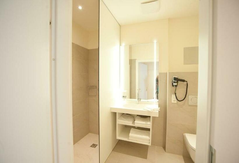 Номер Комфорт, Stadthotel Zur Goldenen Krone