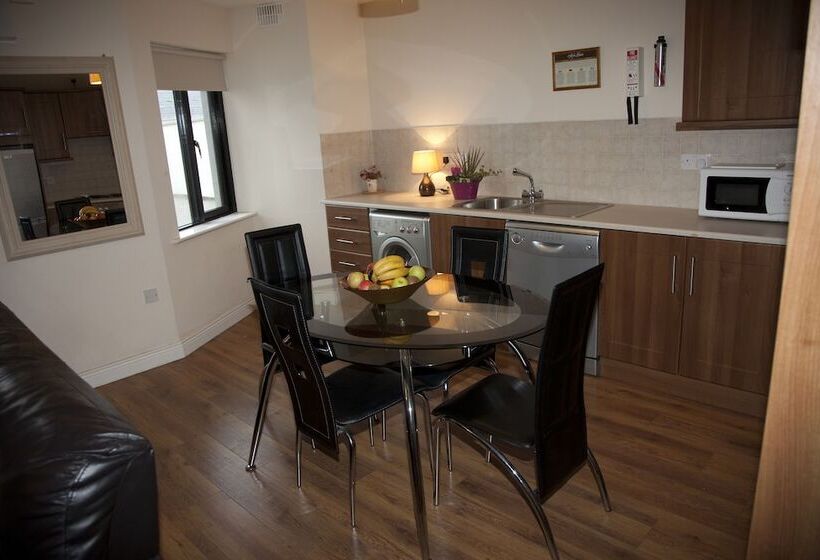 Апартаменты 2 Спальни, Arch House B&b & Apartments