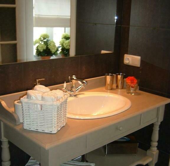 Полулюкс, B&b Villa D'hondt