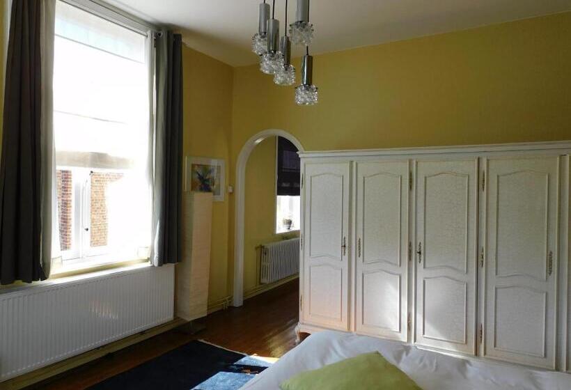Полулюкс, B&b Villa D'hondt