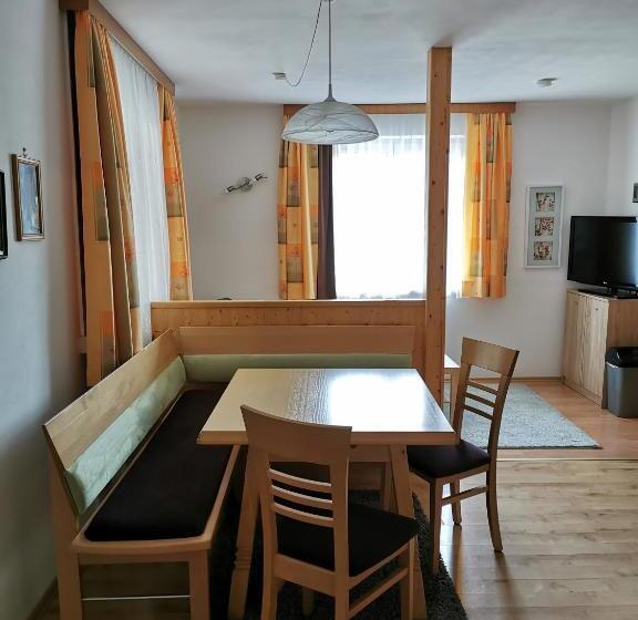 １ベッドルームアパートメント, Haus Höll Herta