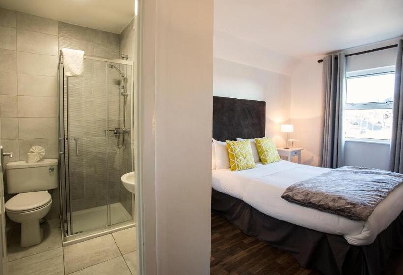 اتاق استاندارد, Maddens Bridge Bar & Guesthouse