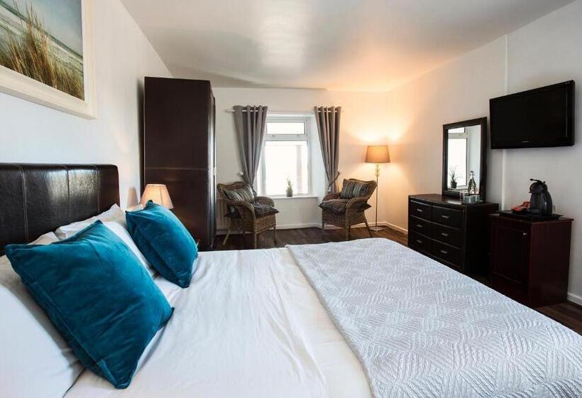 اتاق استاندارد, Maddens Bridge Bar & Guesthouse