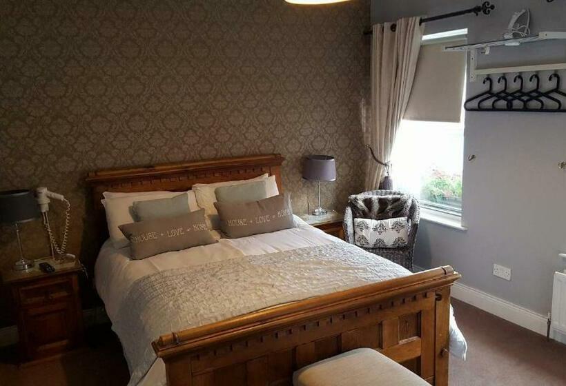 Номер Стандарт, The Baytree Restaurant & Guesthouse
