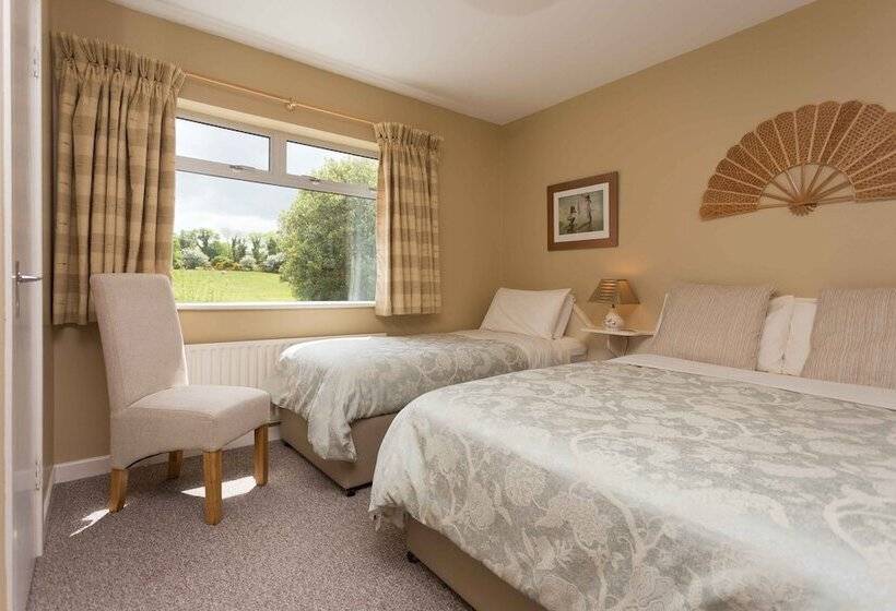Семейный Номер, Fern Rock B&b