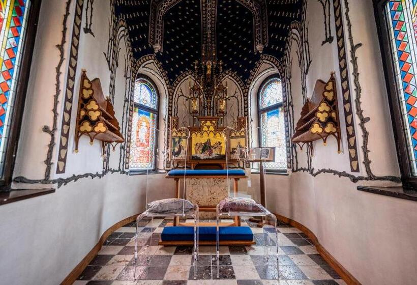 Полулюкс Повышенной Комфортности, Georgi Schloss   Boutique