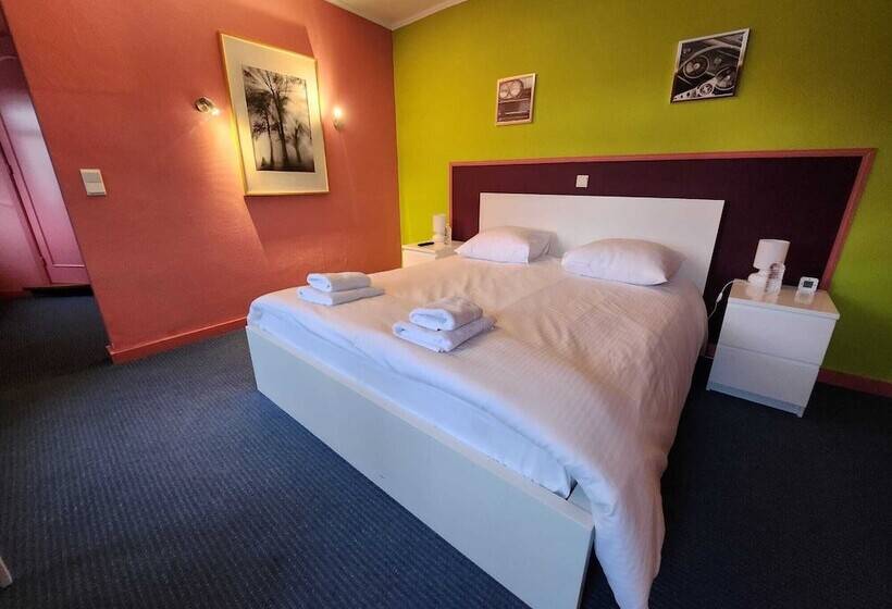 Номер Стандарт, Hôtel Francorchamps Pitlane Lodge