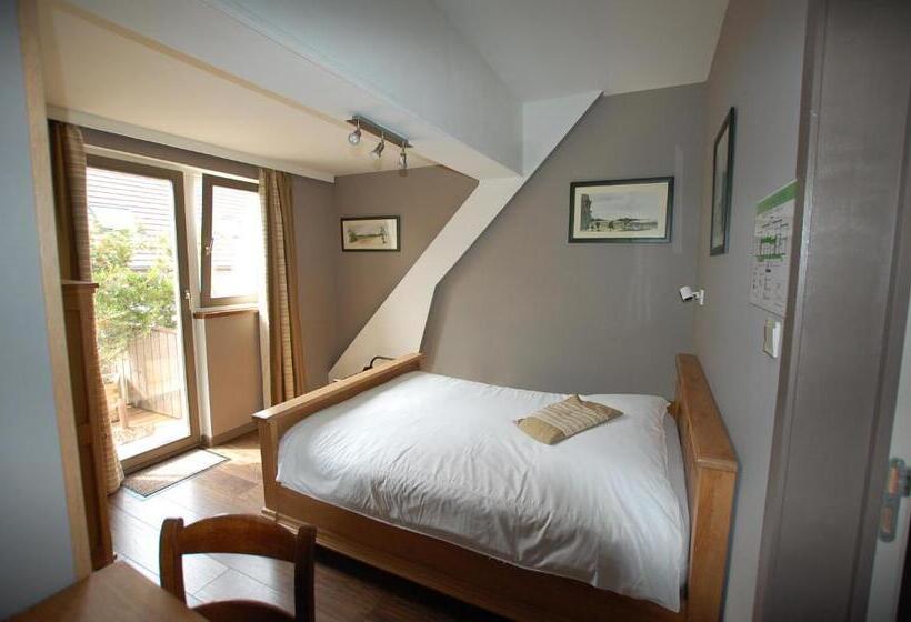 Номер Стандарт с Террасой, Piano 2   Mont St Guibert   Louvain La Neuve