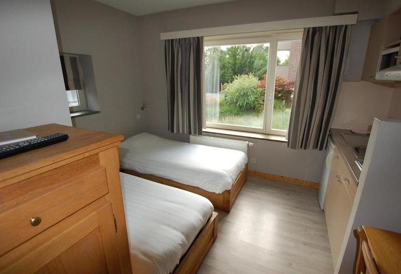 Номер Стандарт, Piano 2   Mont St Guibert   Louvain La Neuve
