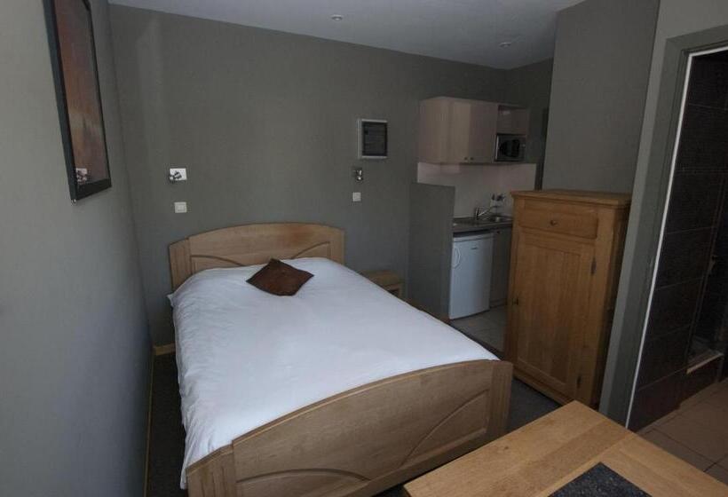 Номер Стандарт, Piano 2   Mont St Guibert   Louvain La Neuve