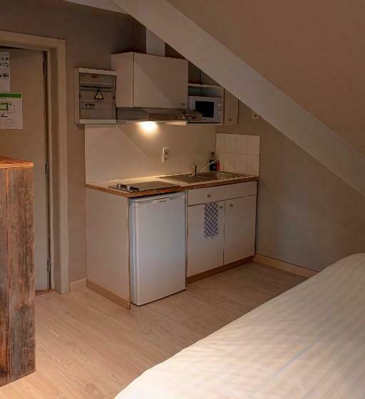 Номер Стандарт, Piano 2   Mont St Guibert   Louvain La Neuve