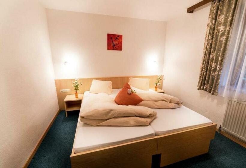 Люкс 2 Спальни, Quality Hosts Arlberg Hotel Gasthof Freisleben