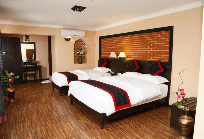 اتاق لوکس خانوادگی, Taleju Boutique