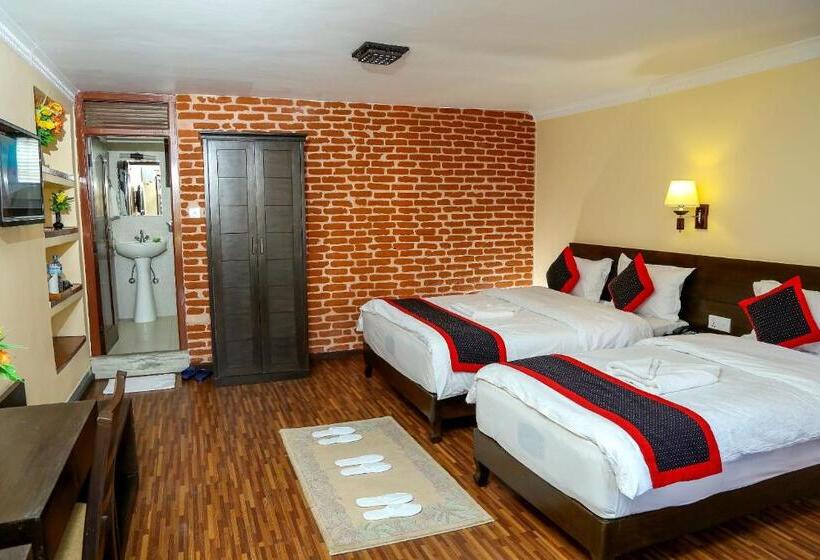 اتاق لوکس خانوادگی, Taleju Boutique