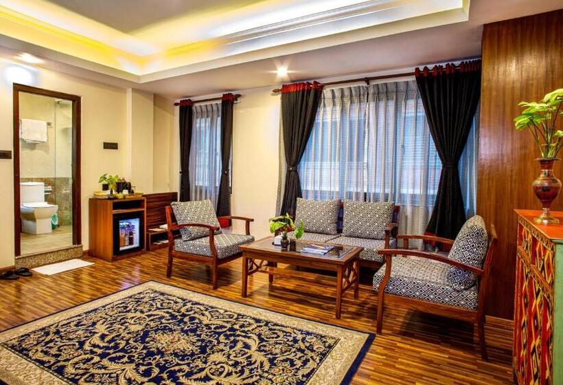 سوییت لوکس, Taleju Boutique
