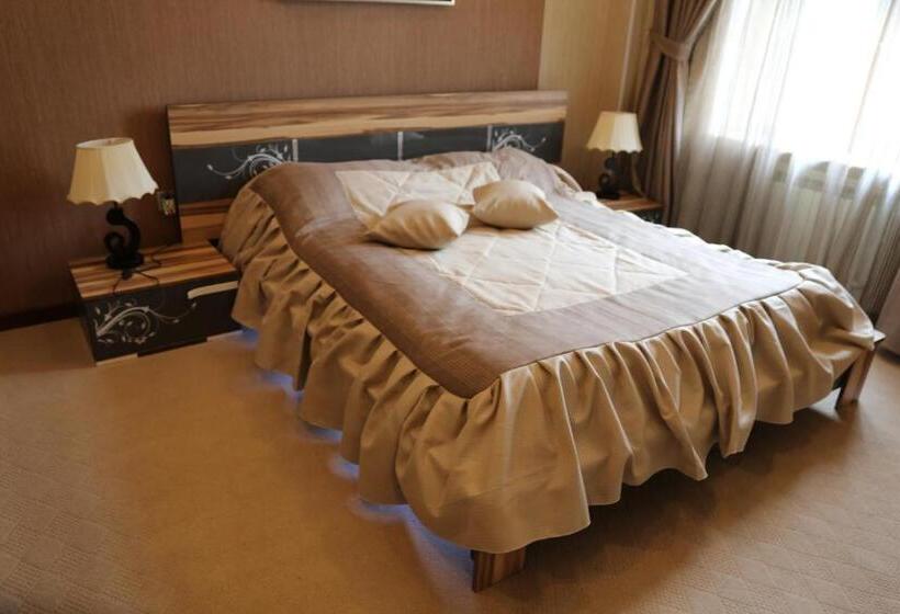 سوییت, Luxe Lankaran