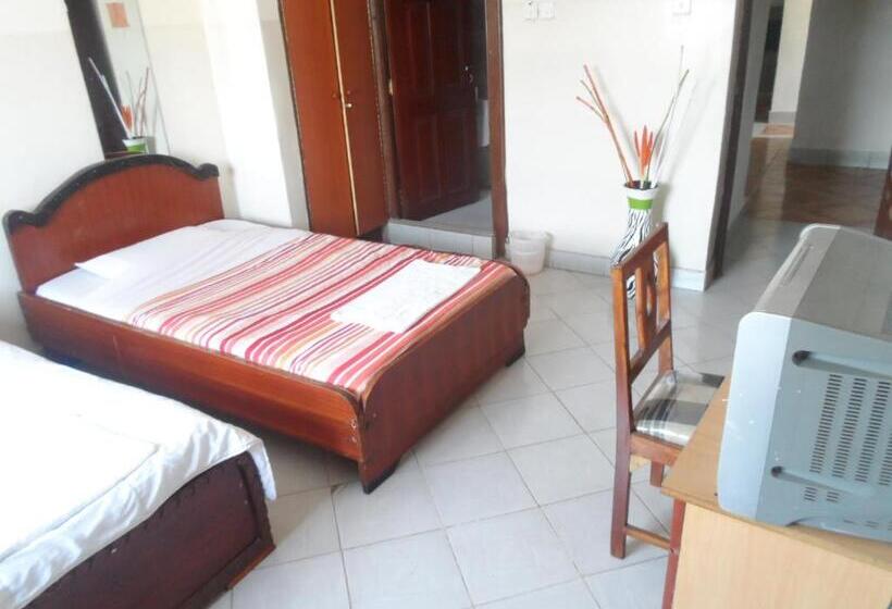 Standard Triple Room, Riversand Hotel With Lake Views,accra Street,kisumu,kenya