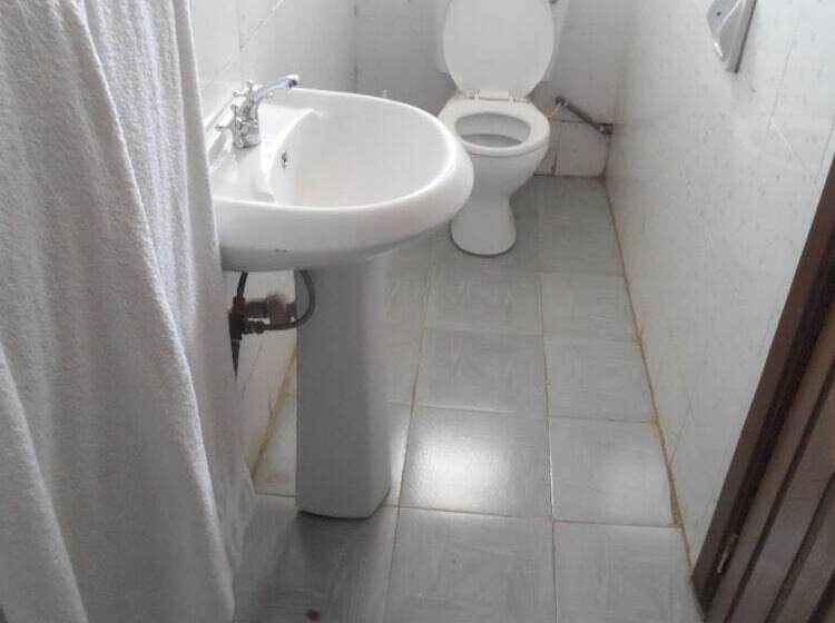 Standard Triple Room, Riversand Hotel With Lake Views,accra Street,kisumu,kenya