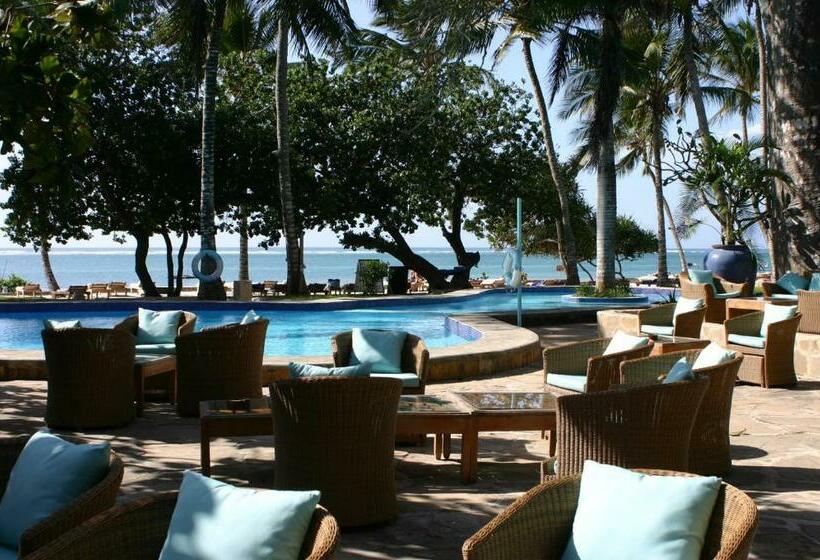اتاق لوکس با چشم‌انداز دریا, Ocean Village Club