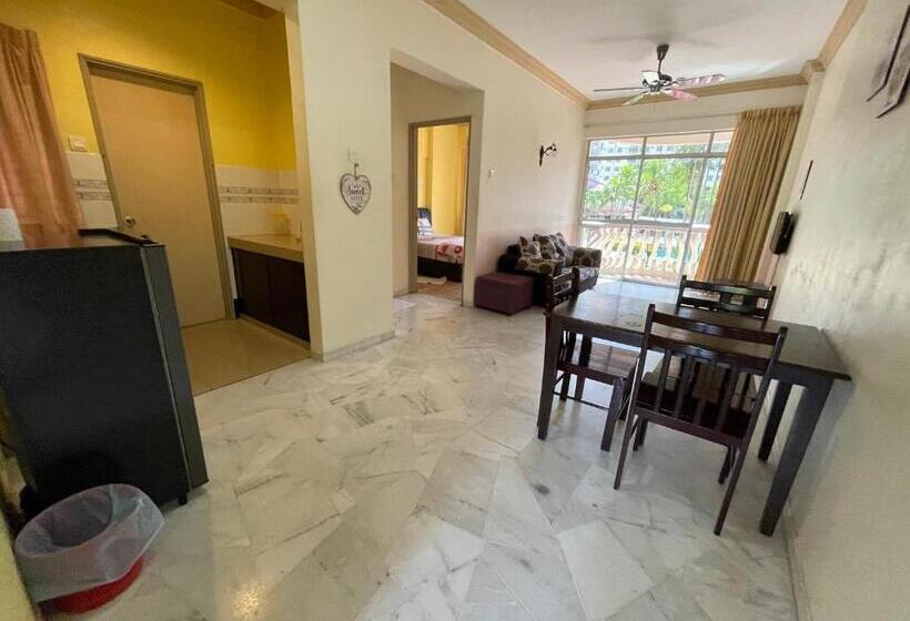 Апартаменты 2 Спальни, Glory Beach Resort Port Dickson Negeri Sembilan