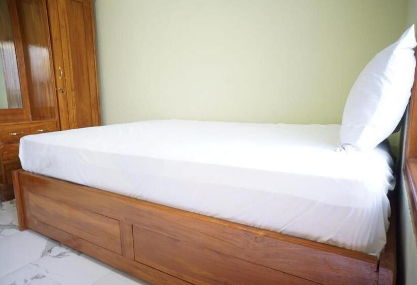 Одноместный Номер Basic, Spot On 93382 Gajayana Kost Female Only Syariah