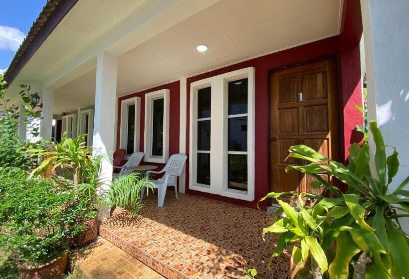 اتاق استاندارد سه نفره, Singgah D Bohor Langkawi