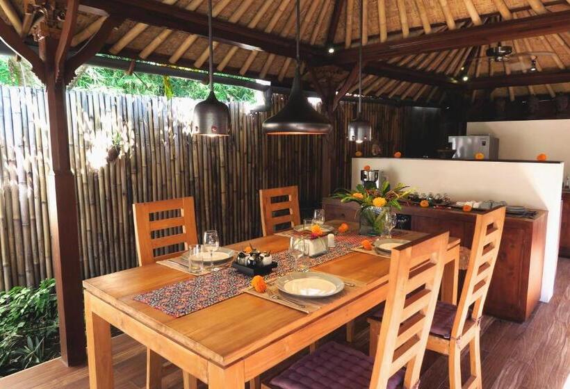 Вилла с 1 спальней и бассейном, Cili Emas Oceanside Resort