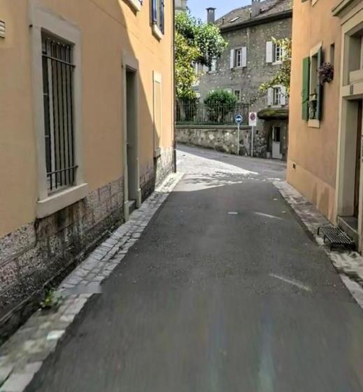اتاق استاندارد با چشم‌انداز باغ, Chambre Double Montreux Centre Vue Lac