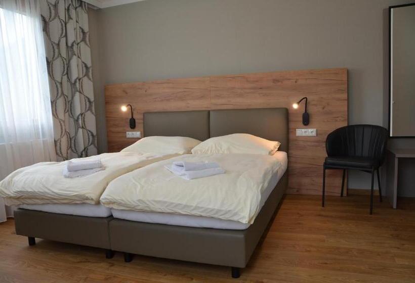Номер Deluxe, Die Pension Galle