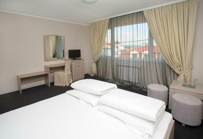 Номер Стандарт, Family Hotel Diana