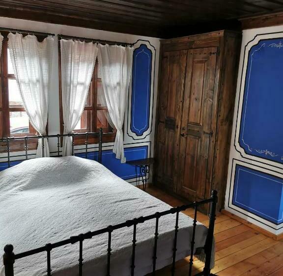 Номер Стандарт Трехместный, Hadji Neikovi Guest Houses