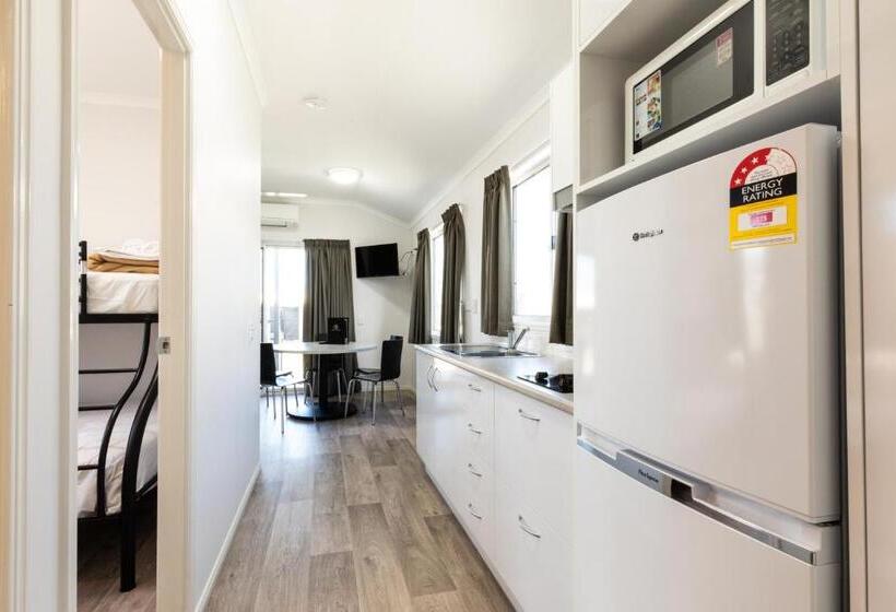 بنجلو قياسى غرفتين نوم, Settlers