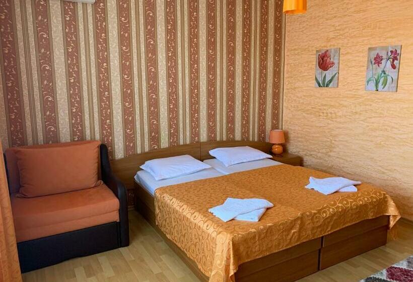 Номер Стандарт с Балконом, Guest Rooms Sveti Nikola