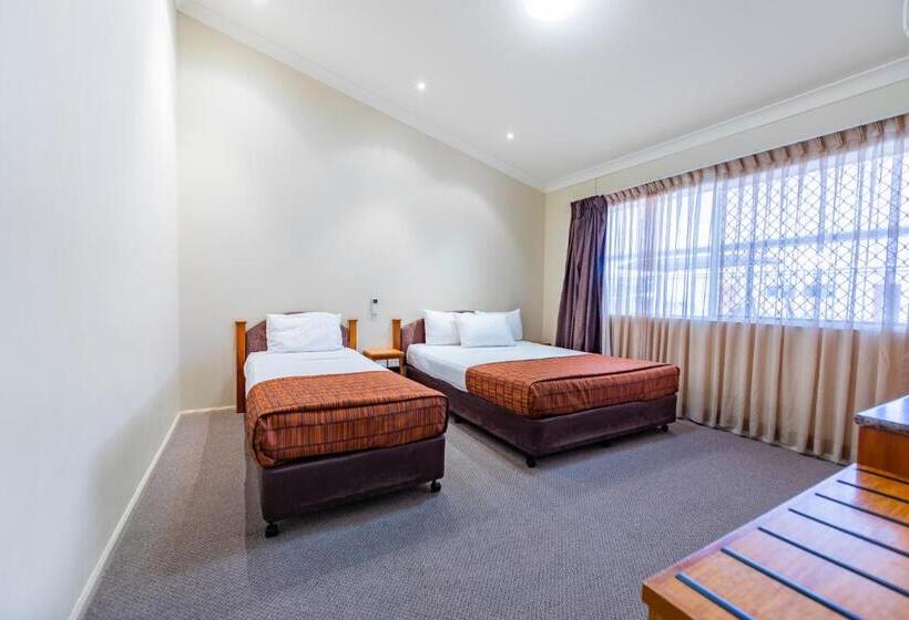 ファミリールーム, Roma Explorers Inn