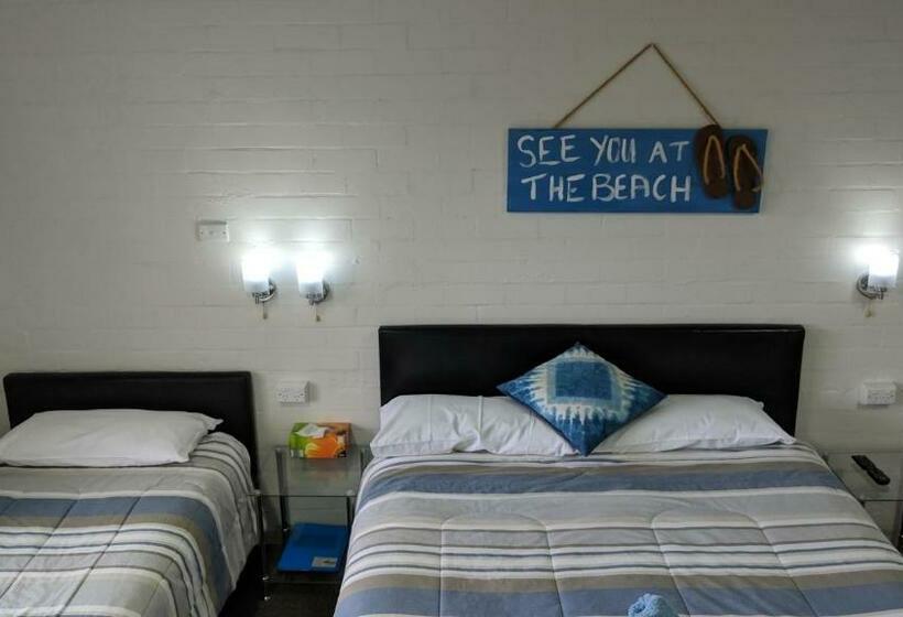 Номер Стандарт, Harrington Village Motel