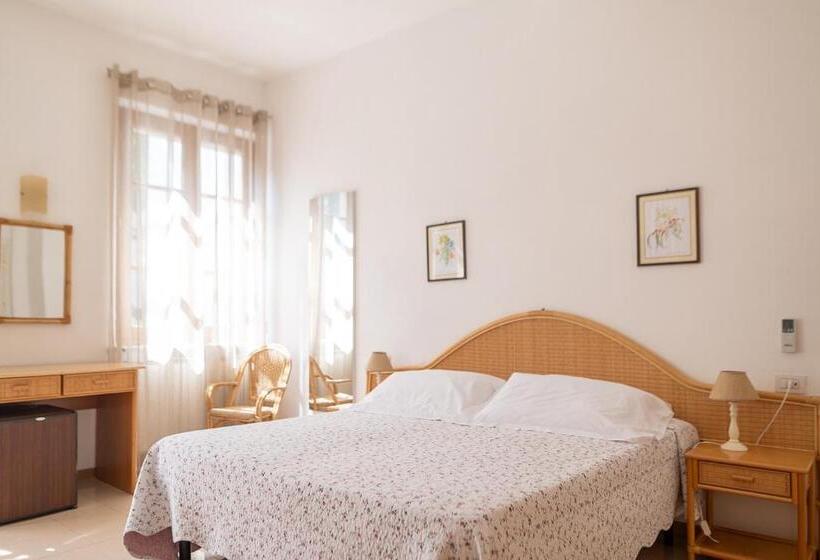 Quarto Triplo Estandar, Bellonda