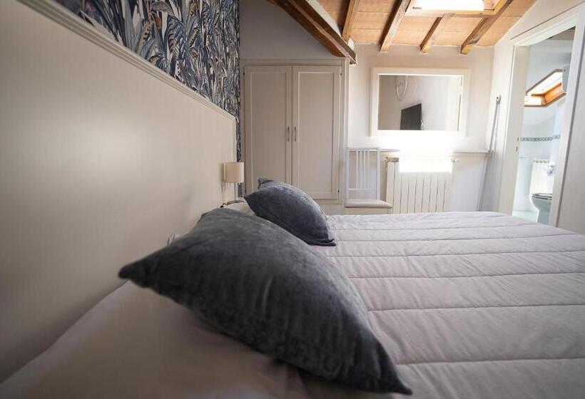 Quarto Ático, Bellonda