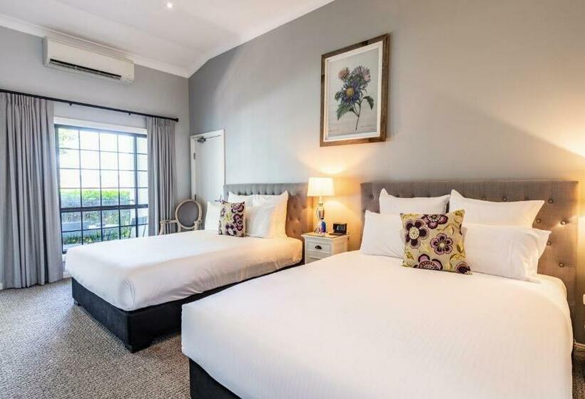 标准间, Camden Valley Inn