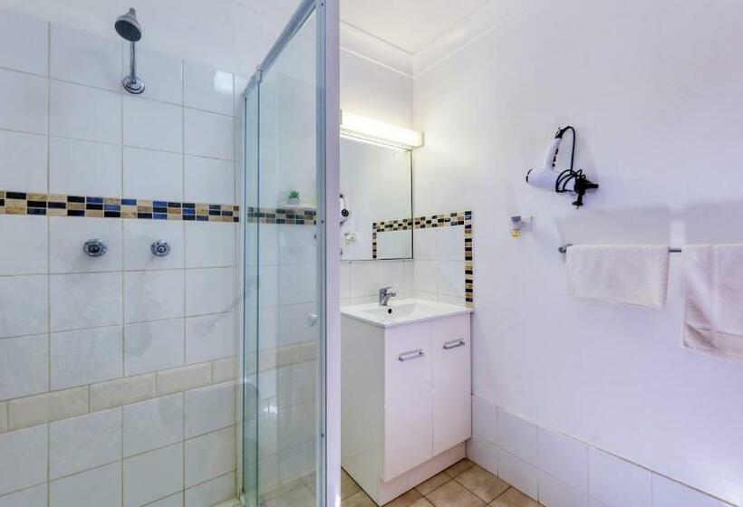 Номер Стандарт, Castlereagh Motor Inn
