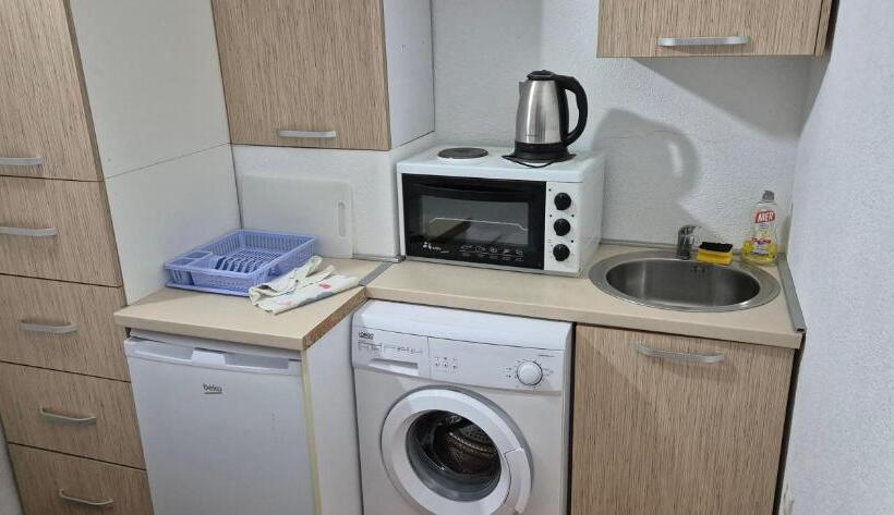 استودیوی استاندارد, Majka 2 Apartments